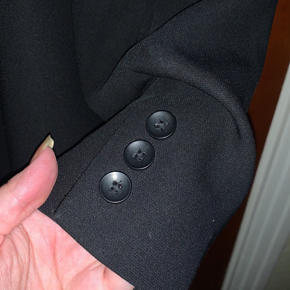Black jacket - Picture 6 of 6